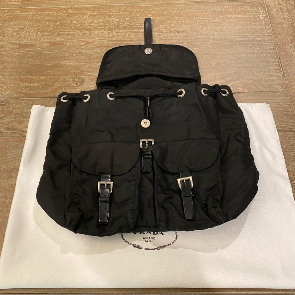 SOLD 🎉PRADA Large Backpack Excellent Condition - Picture 5 of 16